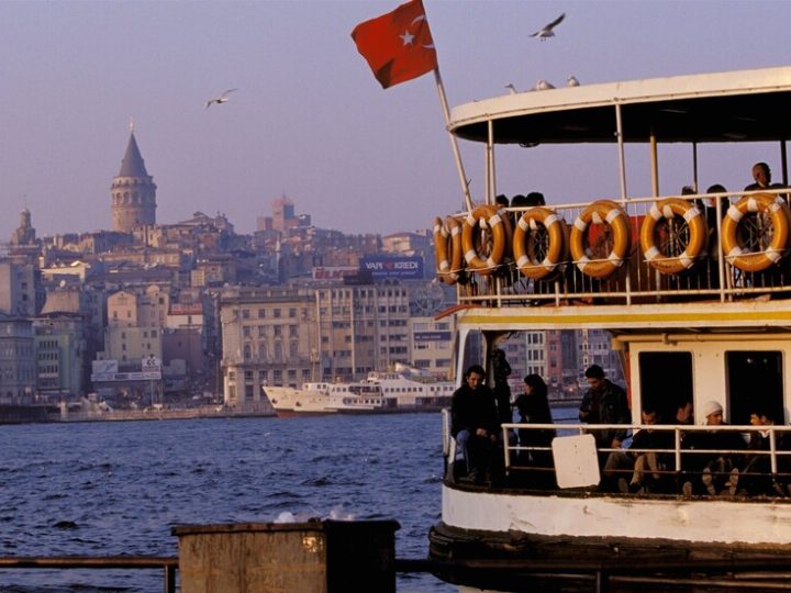 مباحثات روسية سورية في إسطنبول (صور)