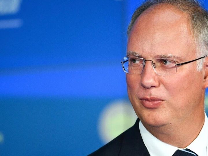 دميترييف: هيلاري كلينتون “تخاف من الحقيقة” كغيرها من الليبراليين اليساريين المنغلقين