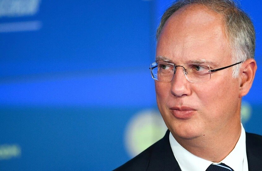 دميترييف: هيلاري كلينتون “تخاف من الحقيقة” كغيرها من الليبراليين اليساريين المنغلقين