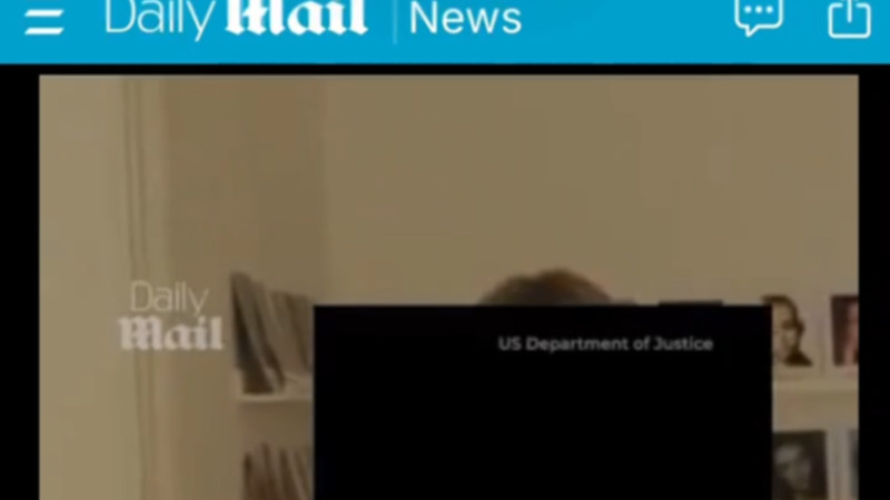 مشاهد صادمة ومروعة من ملفات إبستين: إجبار فتيات على التعري وكشف مناطق حساسة ومواد إباحية!(فيديوهات)