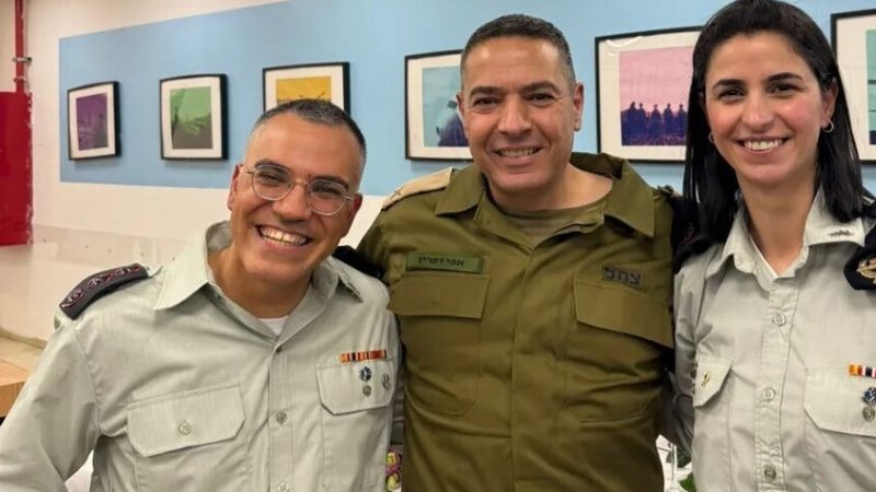 “الكابتن إيلا” تباشر عملها بمنصب الناطقة باسم الجيش الإسرائيلي باللغة العربية (صور)