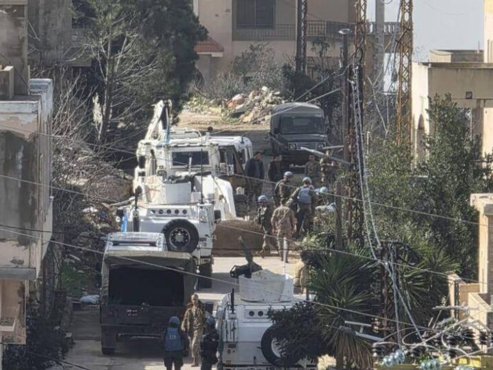 لبنان.. الجيش و”اليونيفيل” يبحثان عن أسلحة وذخائر في جنوب البلاد