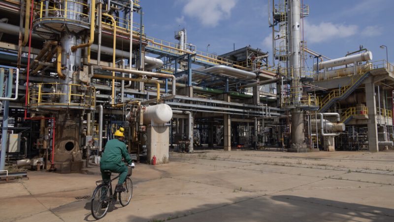 هنغاريا تتوقع بدء توريدات النفط الروسي عبر كرواتيا في مارس