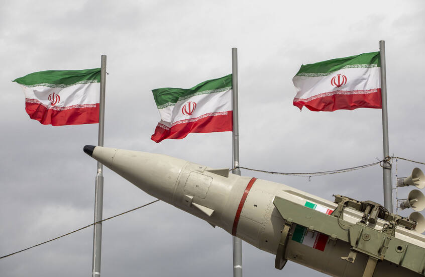 CNN: الحرس الثوري سيملأ الفراغ ومن الصعب التنبؤ بما سيحدث في سيناريو انهيار النظام الإيراني