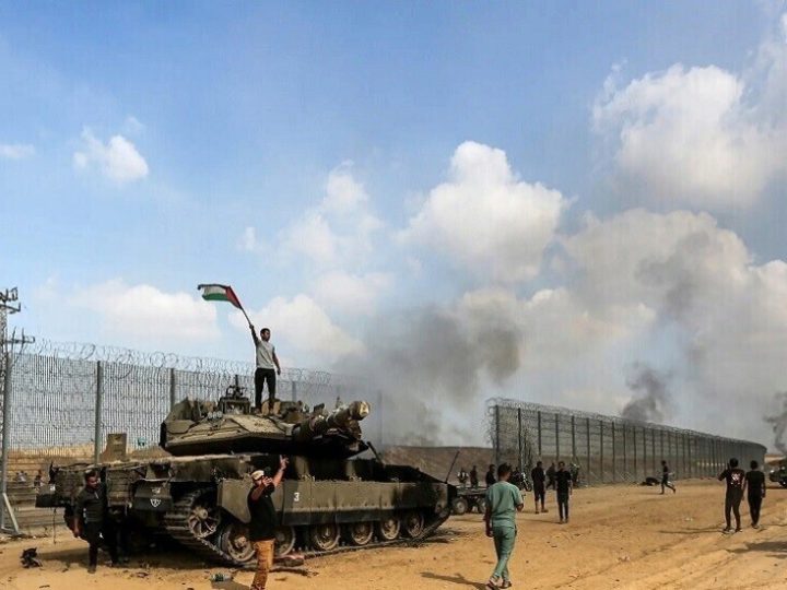 “إيموجي”.. الجيش الإسرائيلي يكشف عن “إجراء ذكي” للمقاومة الفلسطينية خلال تنفيذ هجوم “طوفان الأقصى”