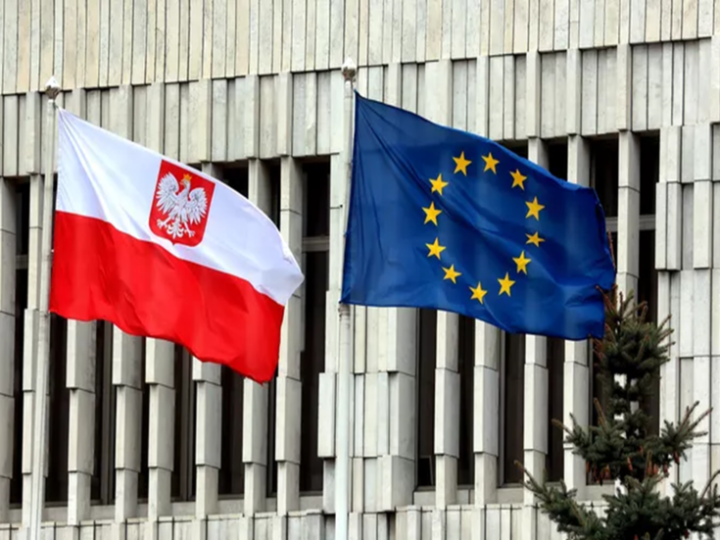 بولندا بصدد مطالبة روسيا بتعويضات عن “حقبة الهيمنة السوفيتية”