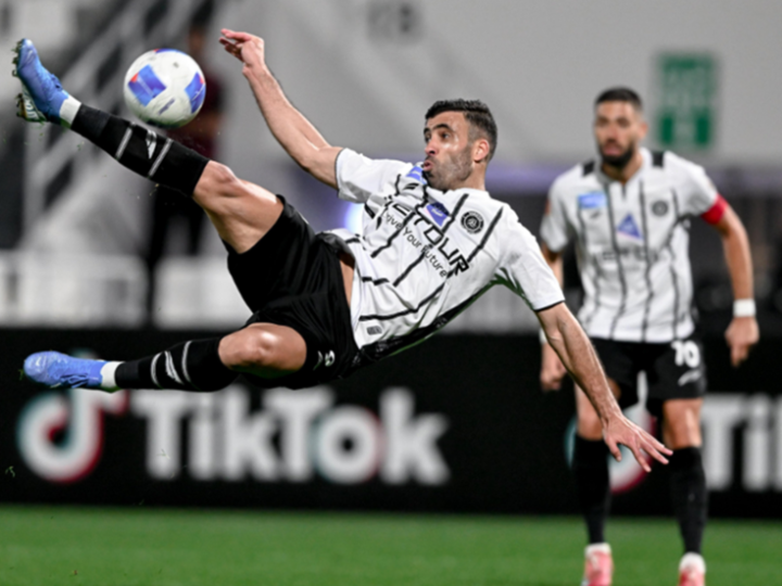 حمد الله يسجل “دبل هاتريك” ليقود الشباب السعودي لاكتساح حضرموت اليمني بنتيجة عريضة