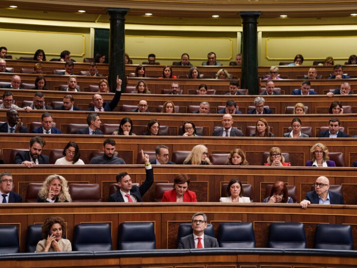مجلس النواب الإسباني يرفض مشروع القانون حول حظر النقاب والبرقع
