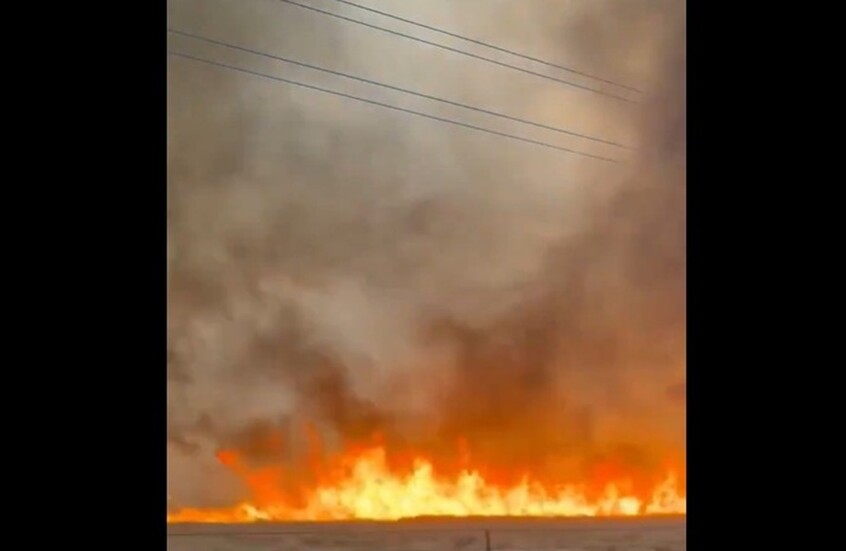 حرائق غابات واسعة في أوكلاهوما تدفع آلاف السكان إلى الإخلاء وتحذيرات تمتد إلى ولايات مجاورة