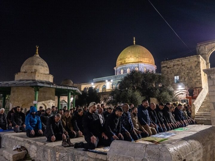 إسرائيل تتيح دخول 10 آلاف مصل فلسطيني للمسجد الأقصى خلال رمضان بشروط مشددة