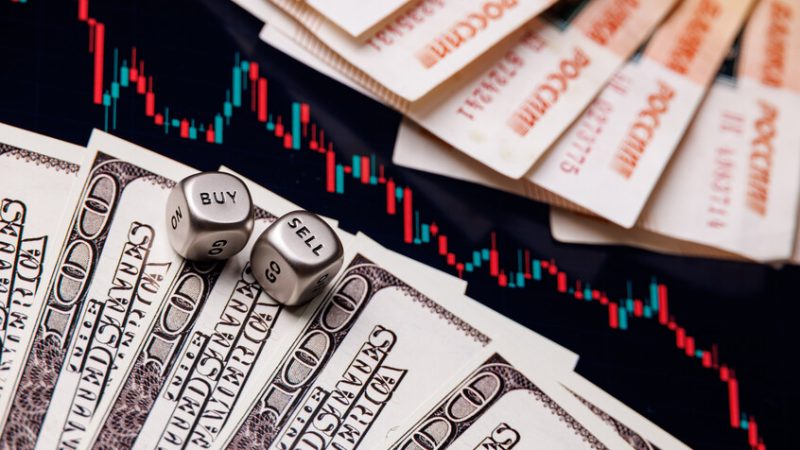 بيسكوف: موسكو مهتمة باستئناف العلاقات التجارية والاقتصادية مع واشنطن