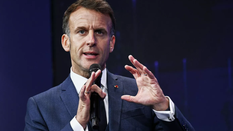 ماكرون يتمسك بمشروع المقاتلة الأوروبية المشتركة رغم الخلافات مع ألمانيا