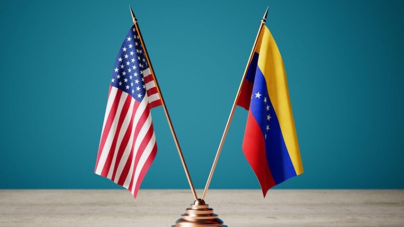 قائد عسكري أمريكي بارز يزور فنزويلا