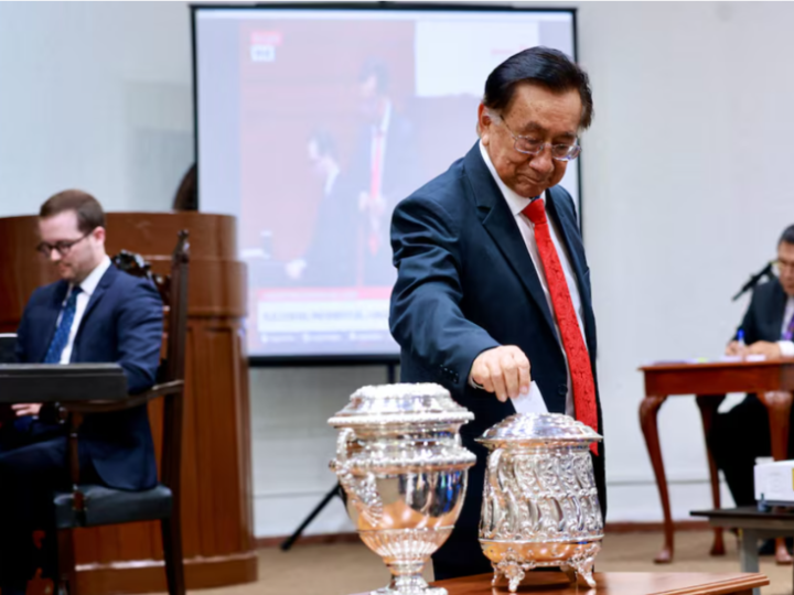 بيرو.. انتخاب خوسيه بالكازار رئيسا مؤقتا للبلاد بعد عزل سلفه بشبهة الفساد