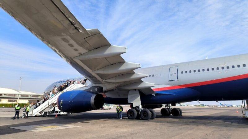 مصر.. مطارا الإسكندرية والعلمين سيبدآن باستقبال السياح الروس هذا الصيف