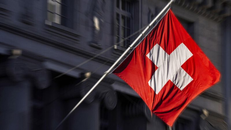 “مع احترامي لدول الشرق الأوسط”..  زيلينسكي يكشف سبب تفضيله سويسرا مقرا للتفاوض مع روسيا