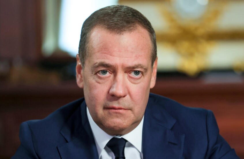 مدفيديف يضع شرطا لعودة الشركات الأجنبية المنسحبة من روسيا