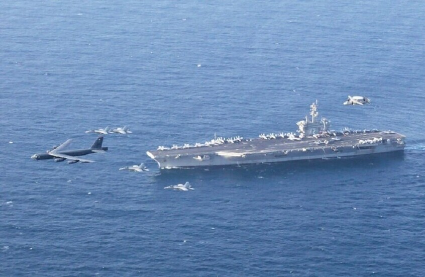 حاملة الطائرات “جيرالد فورد” تبحر قبالة سواحل المغرب نحو الشرق الأوسط