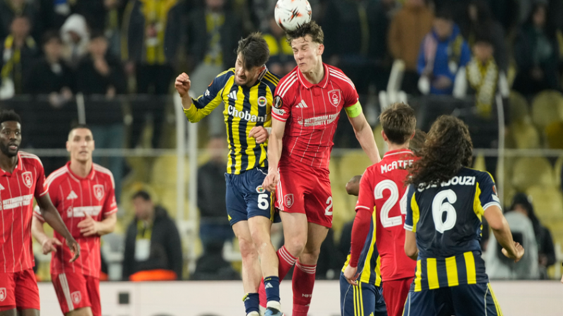 نوتنغهام وجينك وسلتا فيغو وبولونيا قاب قوسين من دور الـ16 بالدوري الأوروبي