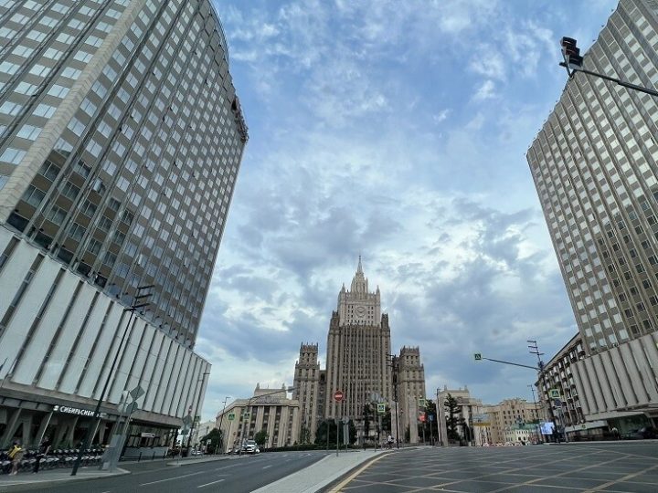 الخارجية الروسية: خسائر الاتحاد الأوروبي من العقوبات ضد روسيا حوالي تريليوني يورو