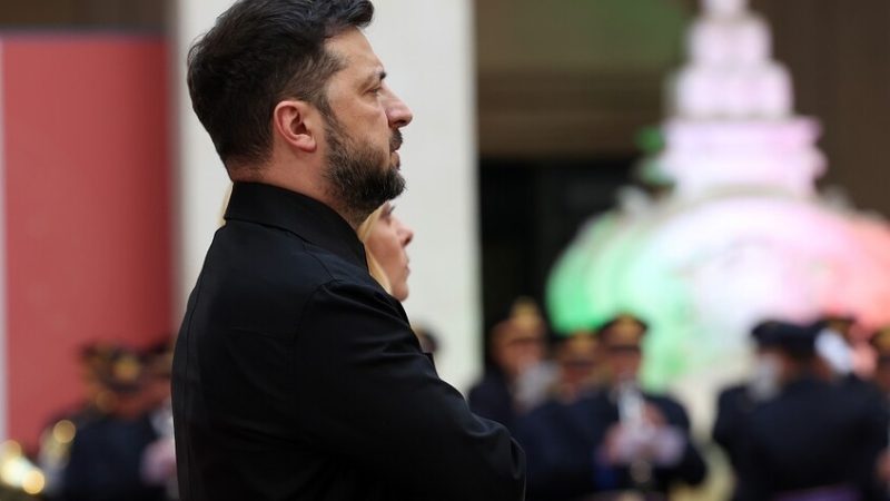 زيلينسكي: كييف مستعدة لتقديم تنازلات حقيقية في عملية التفاوض مع روسيا