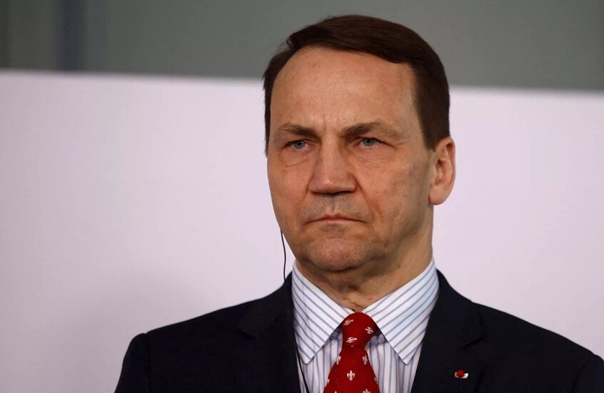 وزير خارجية بولندا يدعو مواطنيه لمغادرة إيران باستثناء موظفي السفارة