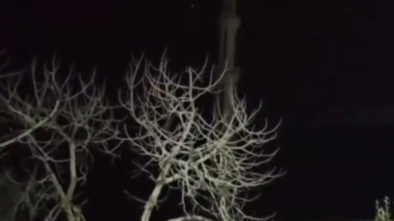 سوريا.. الأمن الداخلي يفرض حظر تجوال مؤقت في مدينة بصرى الشام شرقي درعا (صور + فيديو)