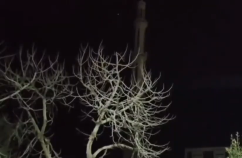 سوريا.. الأمن الداخلي يفرض حظر تجوال مؤقت في مدينة بصرى الشام شرقي درعا (صور + فيديو)