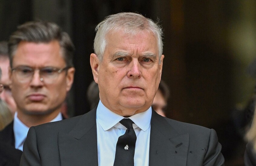 “التلغراف”: إبستين خطط لصفقة تسمح للأمير أندرو بتلقي دفعة مالية