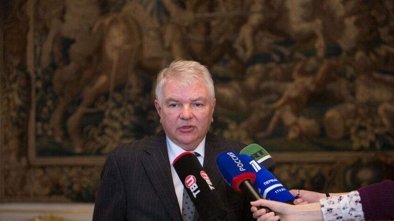 السفير الروسي: العقيدة النووية الفرنسية الجديدة تتعارض مع معاهدة الحد من انتشار الأسلحة النووية