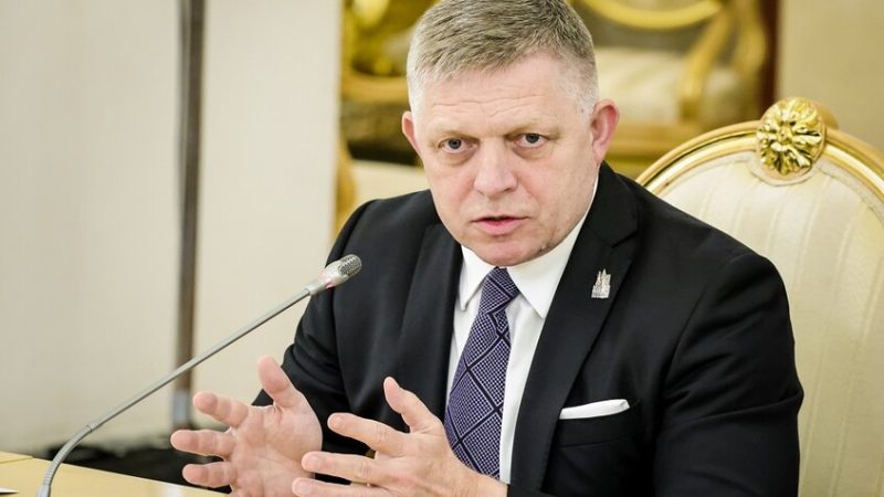 سلوفاكيا تحذر أوكرانيا: إما استئناف نقل النفط الروسي أو سنقطع الكهرباء عنكم