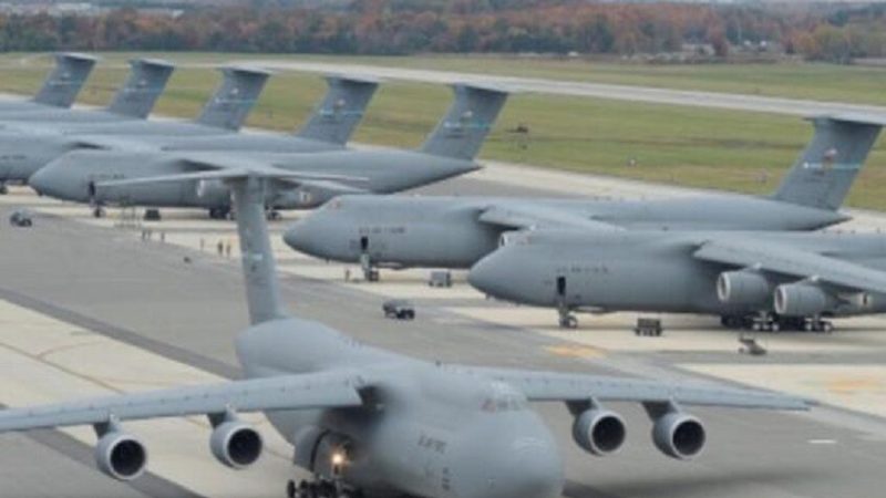 “فوكس نيوز”: رصد طائرة نقل عسكرية أمريكية في جزيرة برتغالية بالمحيط الأطلسي