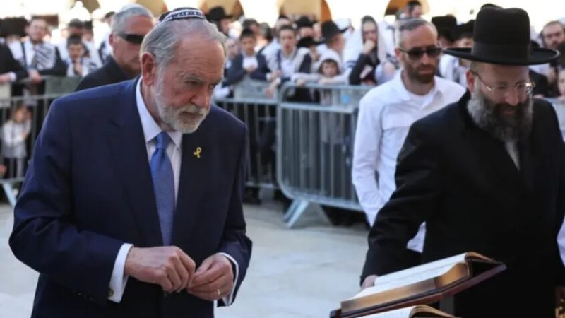 “يمحو بها 6 دول عربية”.. أستاذ علاقات دولية يكشف سر تصريحات هاكابي 