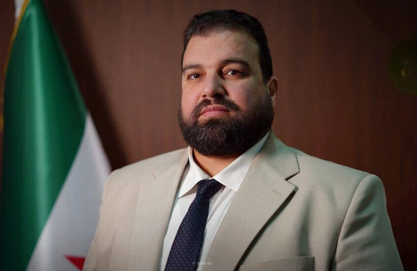 محافظ السويداء ينفي “حصار” المحافظة ويكشف عن عرقلة تحرير المحتجزين