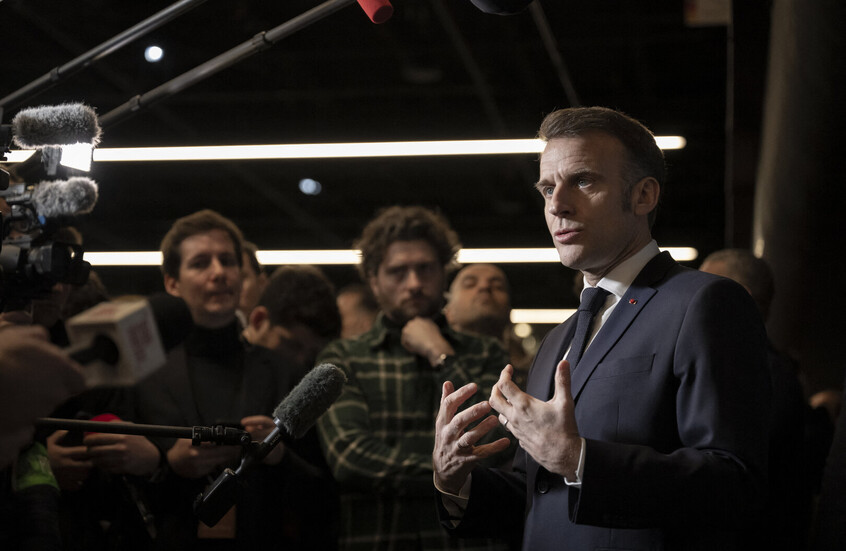 وسائل إعلام: ماكرون طلب من ترامب رفع العقوبات عن فرنسيين اثنين