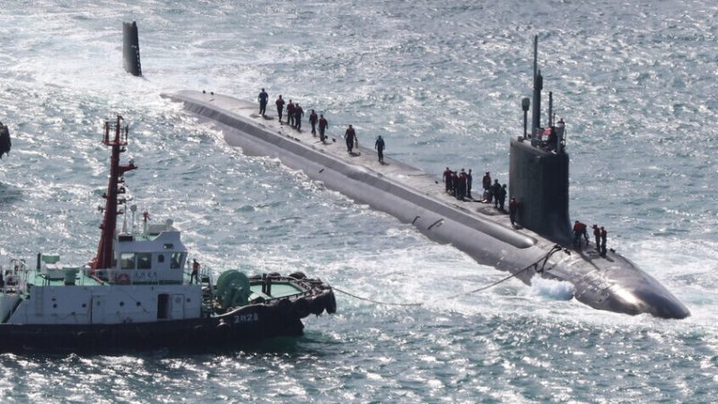 إجلاء أحد أفراد طاقم غواصة أمريكية من مياه غرينلاند للعلاج.. وترامب يعلق