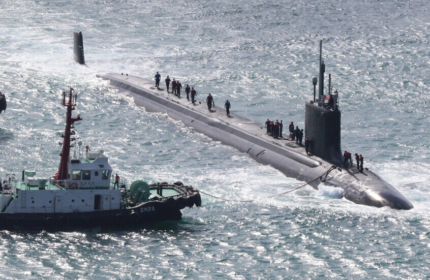 إجلاء أحد أفراد طاقم غواصة أمريكية من مياه غرينلاند للعلاج.. وترامب يعلق