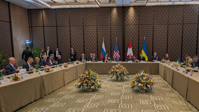 إعلامي أمريكي: الضغط على روسيا في الشأن الأوكراني لم ينجح