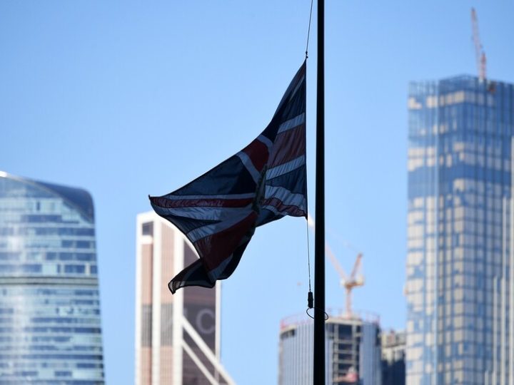 تطور جديد في فضيحة الأمير أندرو  وملفات المجرم الجنسي إبستين.. ما علاقة الشرطة البريطانية؟