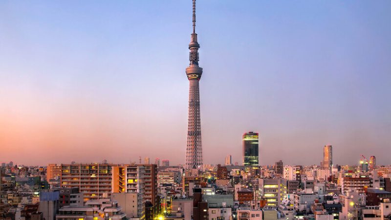 احتجاز 20 شخصا بمصعد برج “طوكيو سكاي تري” 5 ساعات