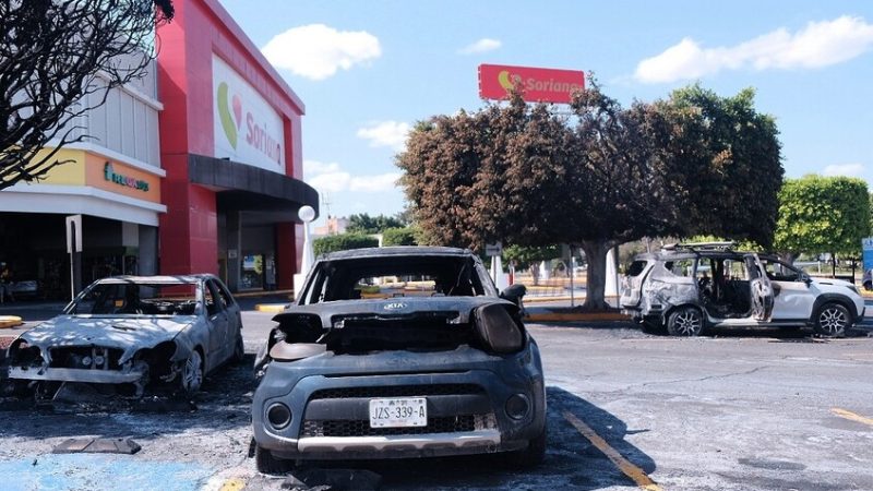 اضطرابات واسعة النطاق تعصف بالمدن السياحية المكسيكية