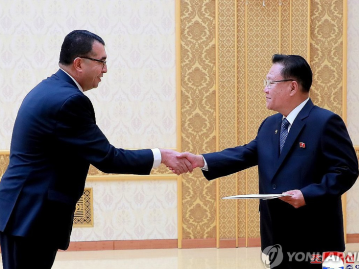 كوريا الشمالية.. كيم يقصي وجوها بارزة من قيادة الحزب الحاكم