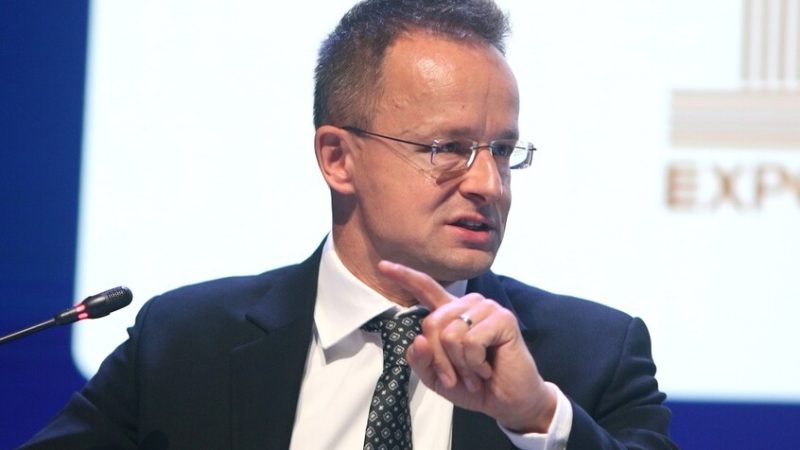 “المعركة كبيرة والجميع متعطش لدمائنا”.. سيارتو يتحدث عن اجتماع وزراء خارجية الاتحاد الأوروبي اليوم