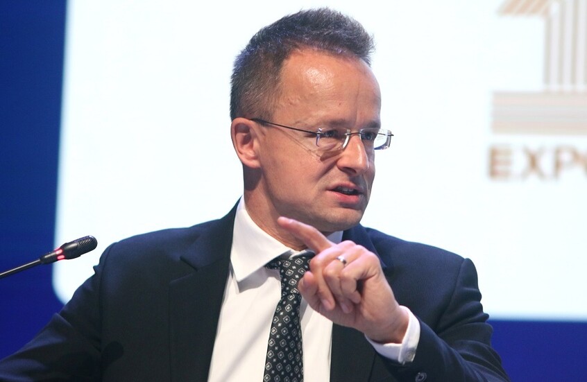 “المعركة كبيرة والجميع متعطش لدمائنا”.. سيارتو يتحدث عن اجتماع وزراء خارجية الاتحاد الأوروبي اليوم