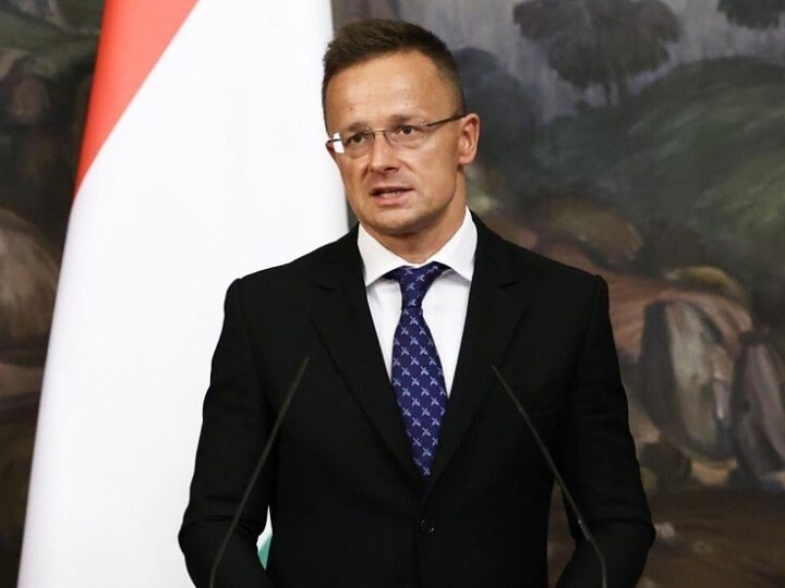 سيارتو: هنغاريا عرقلت الحزمة العشرين من العقوبات ضد روسيا وقرضا بقيمة 90 مليار يورو لأوكرانيا