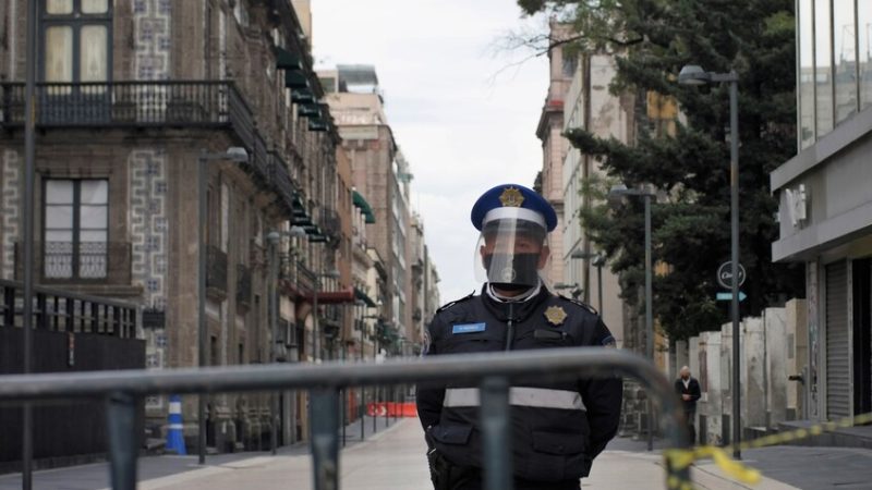 صاحبته قادت الأمن المكسيكي إليه.. كشف تفاصيل جديدة عن عملية تصفية “إل مينتشو” وكم جنديا سقط فيها!