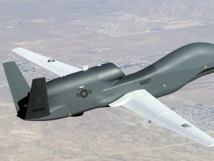 طائرة استطلاع أمريكية تحلق مجددا قرب الحدود الإيرانية في الخليج