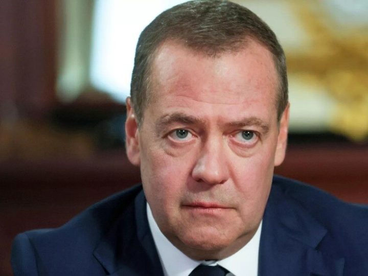 مدفيديف يرد على كالاس: مقاتلونا سيدخلون أوروبا بدون تأشيرات كما في 1812 و1945