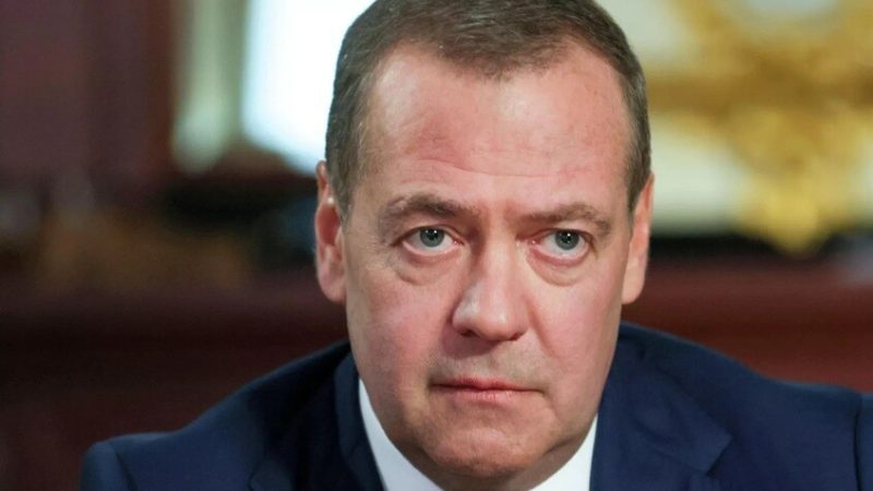 مدفيديف يرد على كالاس: مقاتلونا سيدخلون أوروبا بدون تأشيرات كما في 1812 و1945