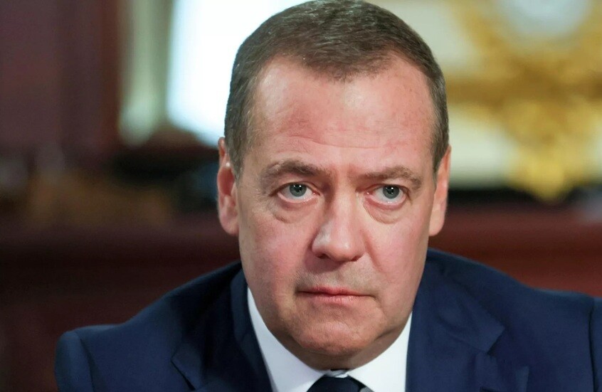 مدفيديف يرد على كالاس: مقاتلونا سيدخلون أوروبا بدون تأشيرات كما في 1812 و1945